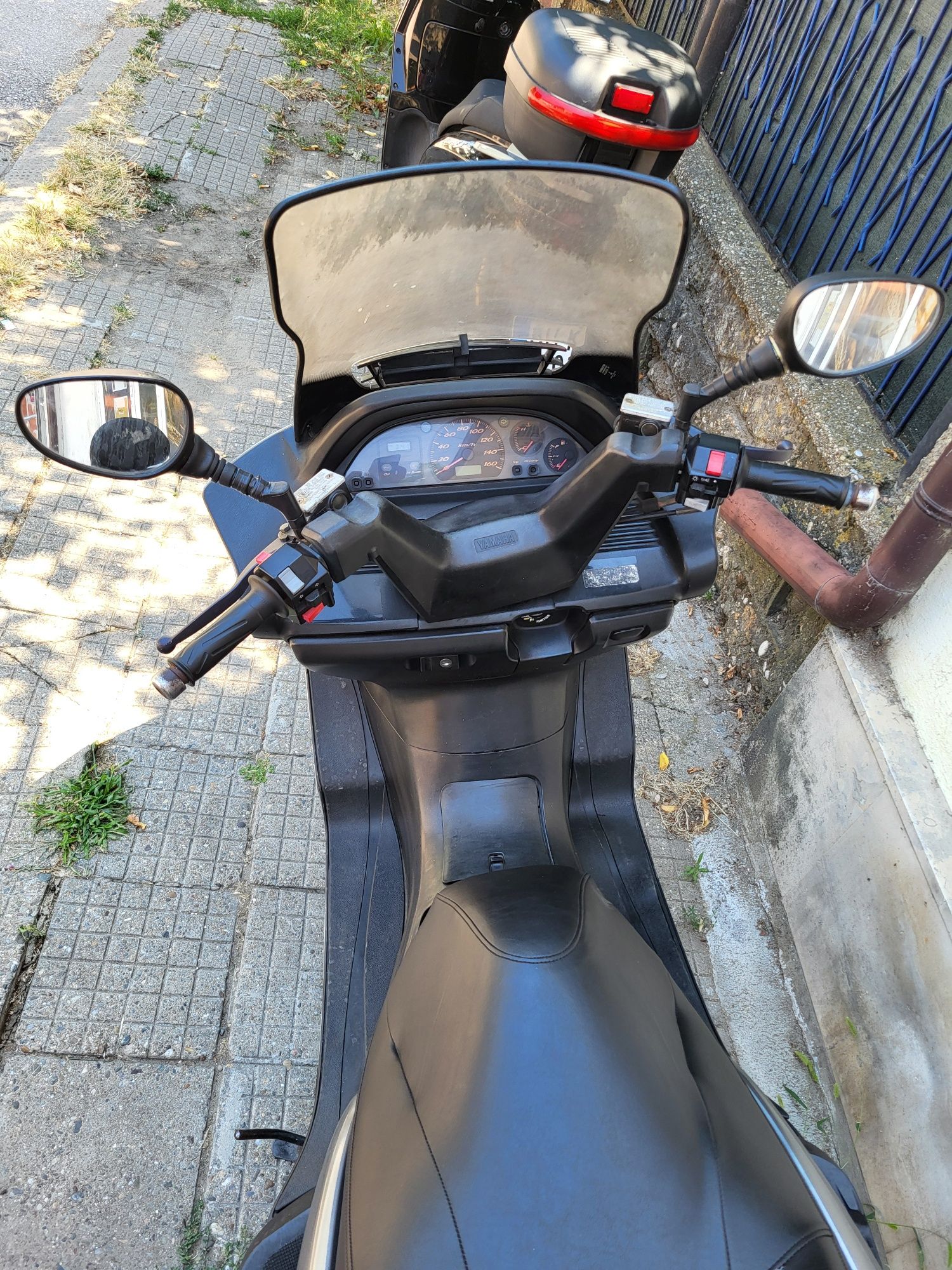 Продавам скутери 250cc и 125cc