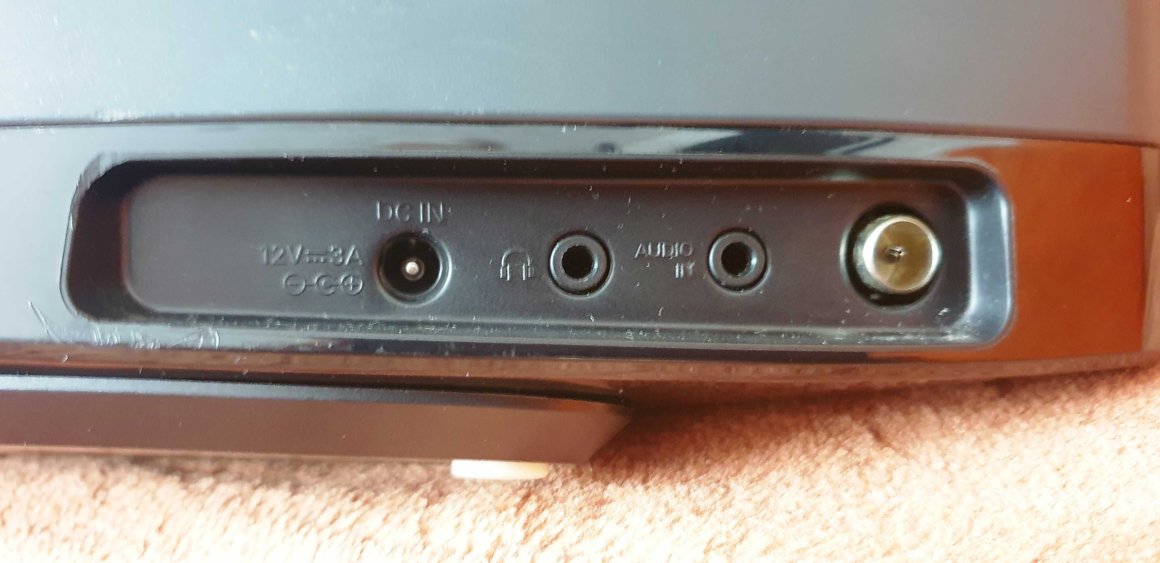 Philips MCD 2260/12, Statie  CD  Dock  Tuner  AUX  USB.