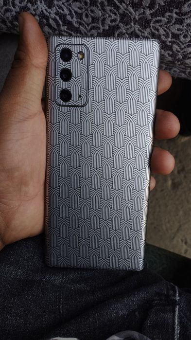 Samsung not 20 sroshna sotiladi