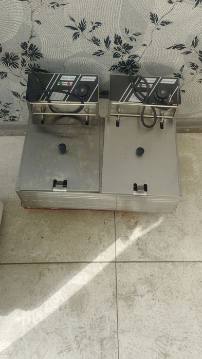 Фритюрница почти новая