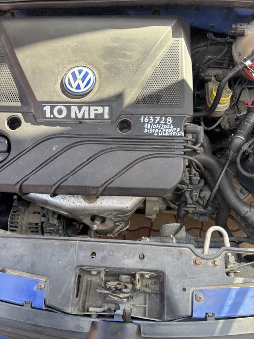 Mașină Volkswagen POLO de vânzare