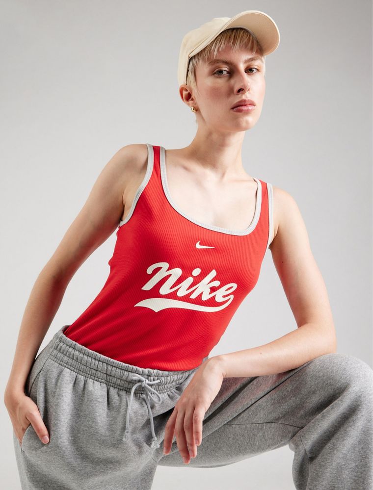Розов топ Nike/ найк/ червен топ Nike