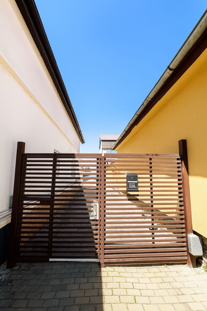 Apartament de vanzare cu 3 camere Calea Poplacii