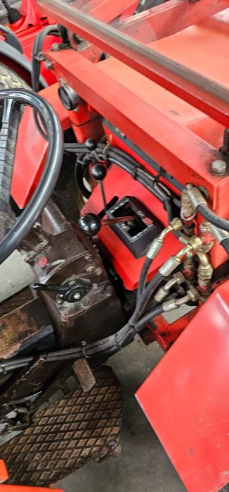 Tractoras valpadana 330 rs