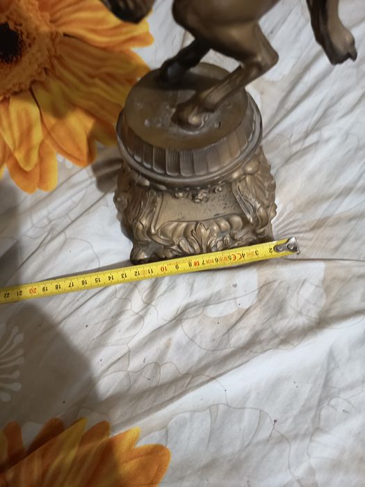 Cal vintage din bronz