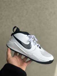 Оригинални маратонки Nike Black/White