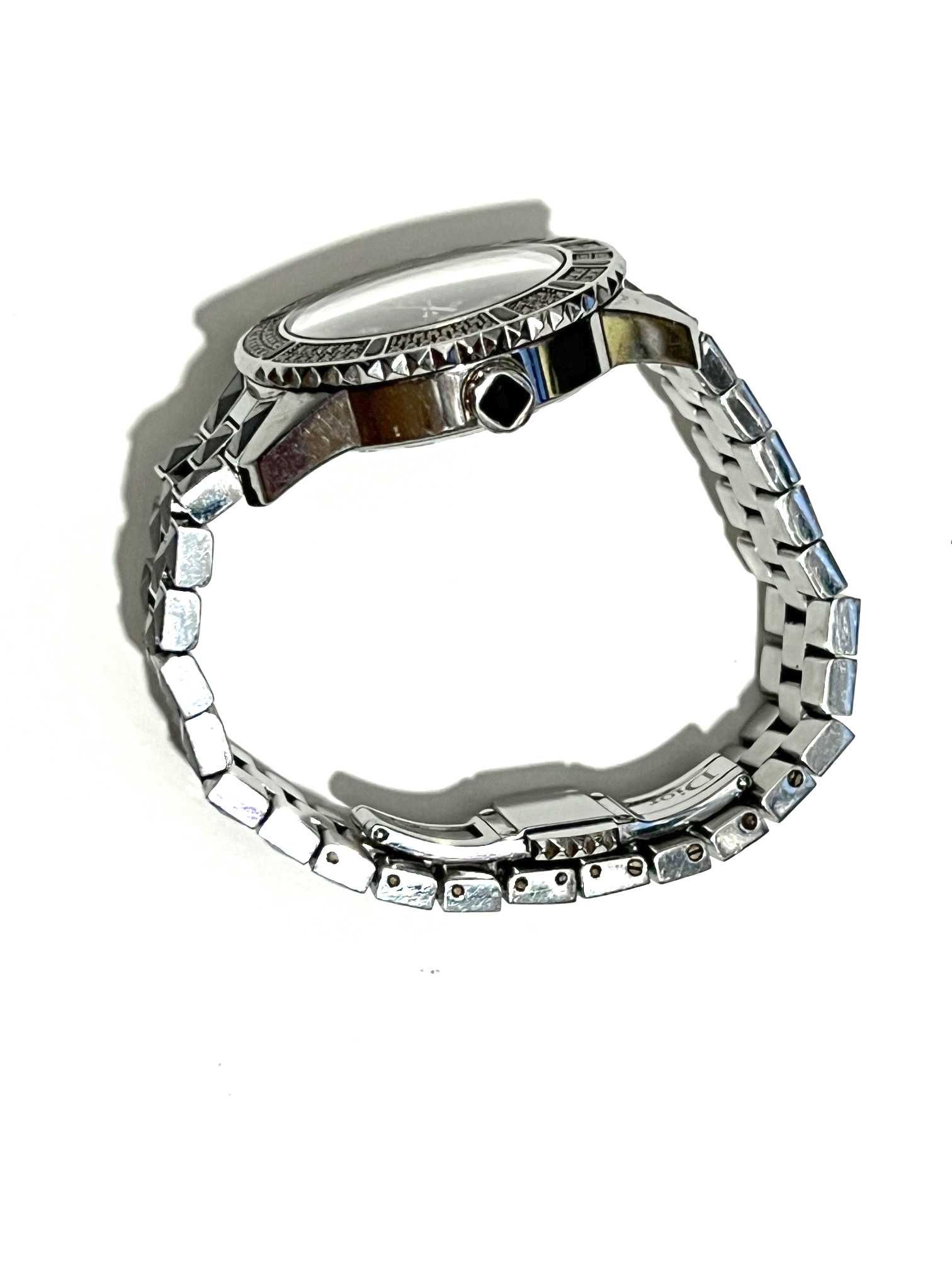 Часовник Dior Christal за жени - 113 диаманта - 0.66 карата