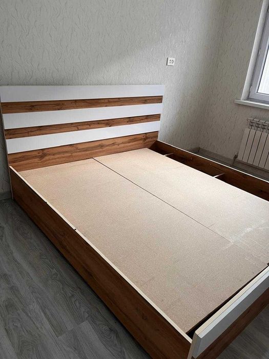 Продаётся кровать 160×200 см — почти новая!