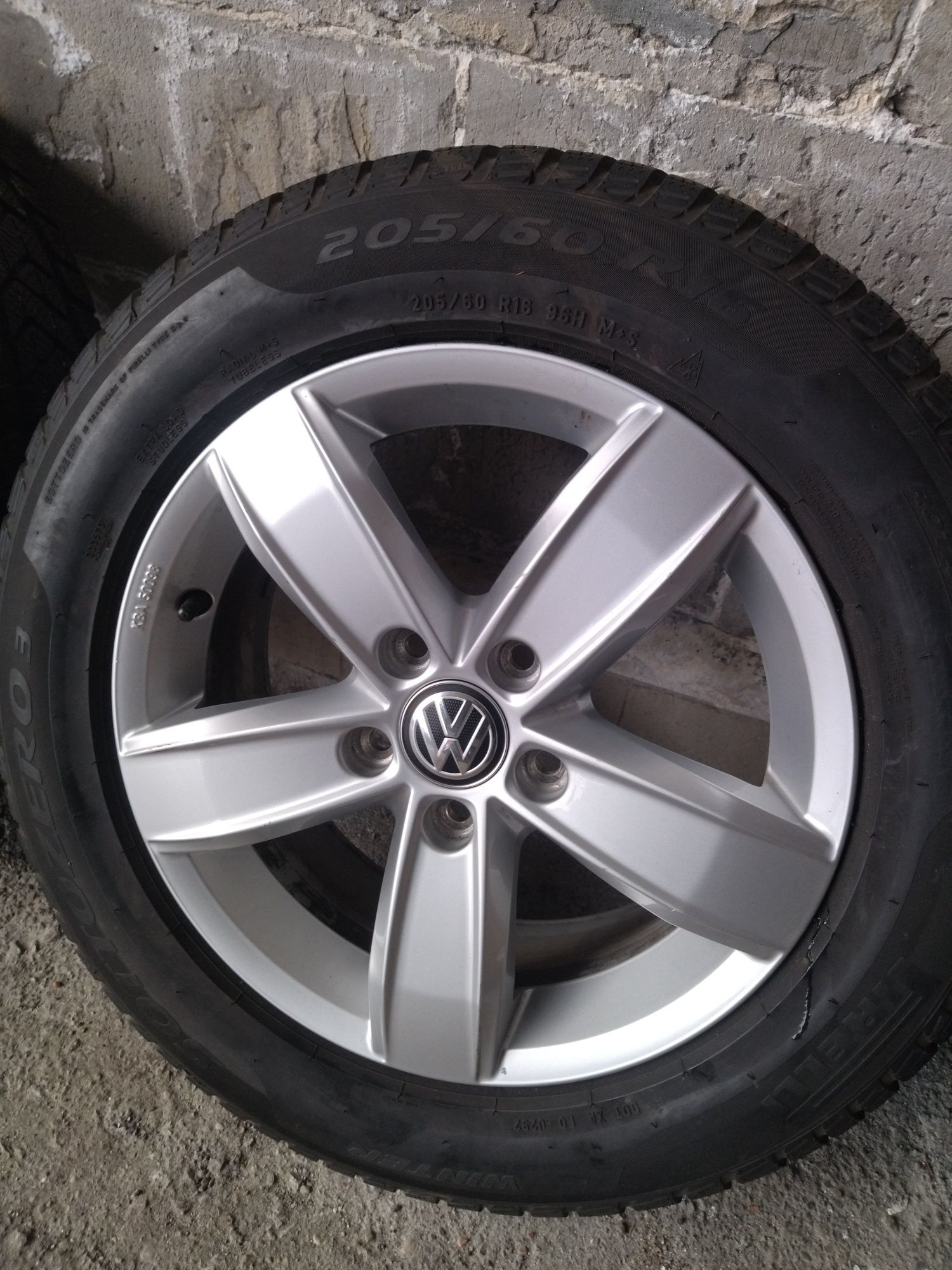 Jante 5x112 R16  ORIGINALE VW .  Ca noi !