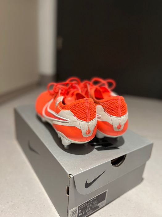 ghete de fotbal nike