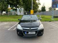 Vand Opel sedan 2009 130.000 km realii Masina merge și arata impecabil