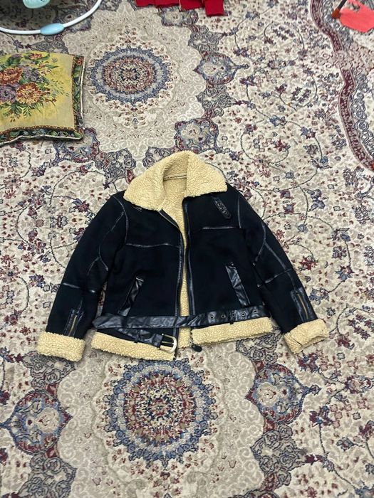 Продаю срочно  вещи в хорошем состоянии