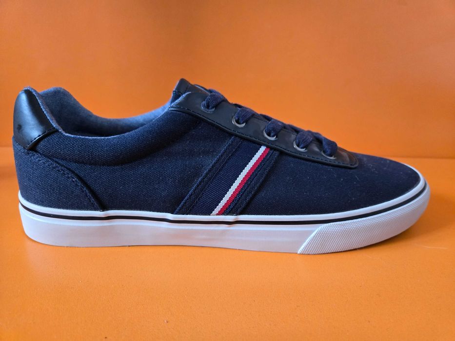 Tommy Hilfiger amPHOENIX чисто нови мъжки обувки номер 43