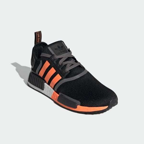 Оригинални мъжки маратонки * ADIDAS NMD R1 *  EU41 1/3 и 46 2/3