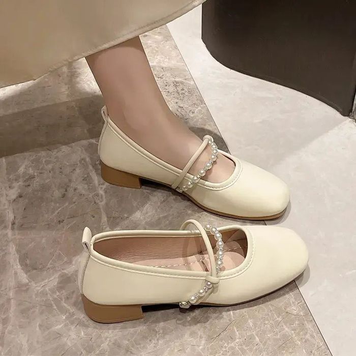 Женские босоножки