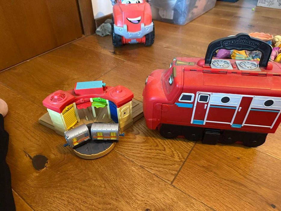 set trenulete chuggington cu gentuta