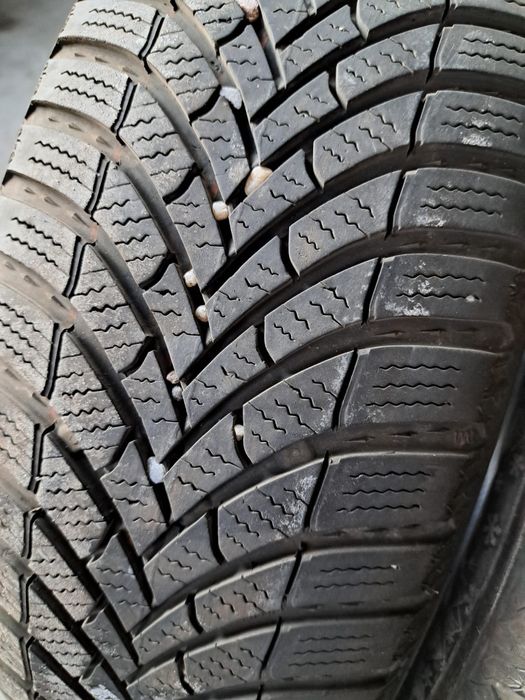 2 anvelope iarnă 185 60 r15 Semperit