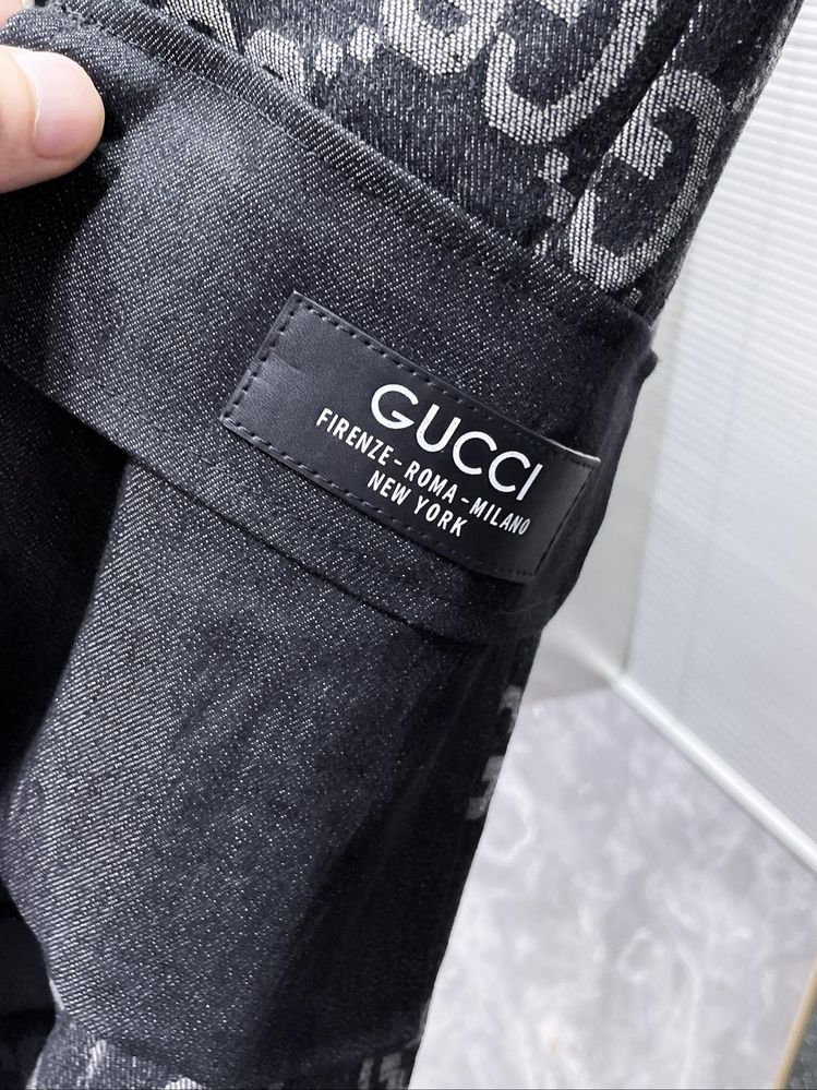 Pantaloni scurti Gucci colectie noua