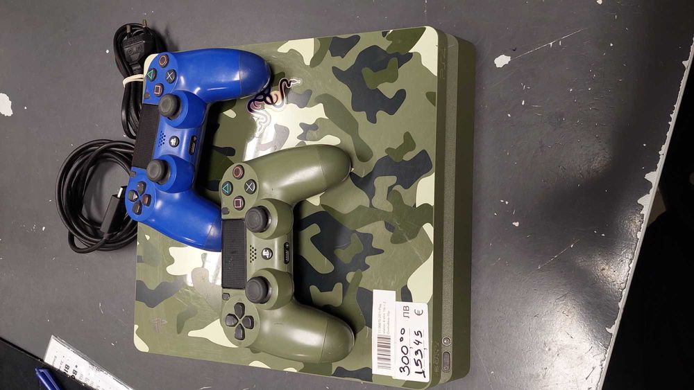 PlayStation 4 1TB 2x Контролера