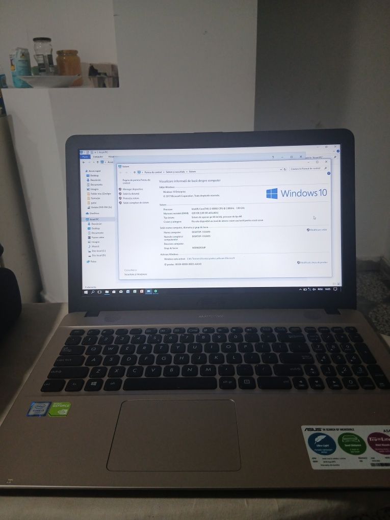 Laptop Asus I3 4 GB RAM 500 HD