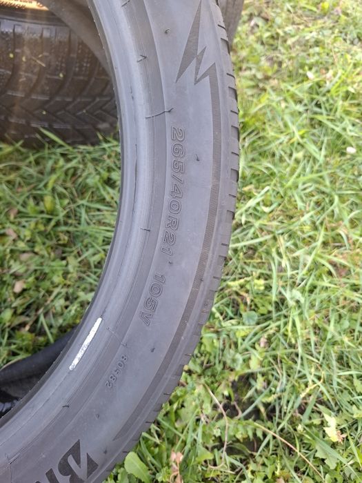 Vand 2 sau 4  anvelope 265 40 20 brigestone de iarna dot 2021