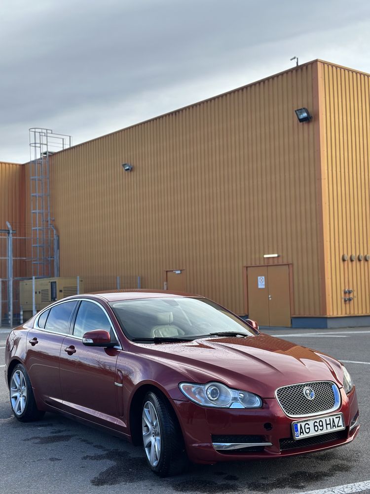 Jaguar Xf premium LUXURY 2.7 D V6 BI-TURBO