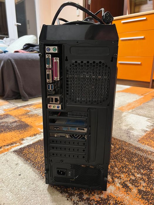 Компютър за cs 2