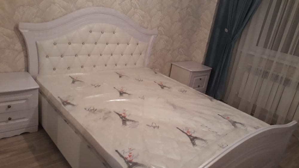 Спальный гарнитур б/у