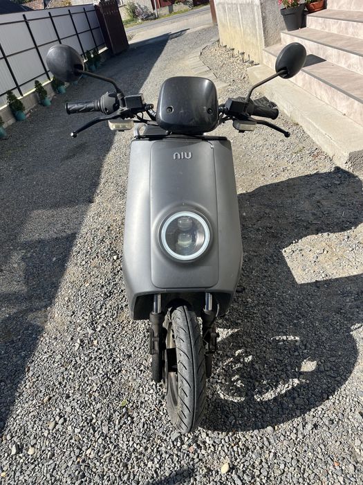 Scooter electric NIU N1S.