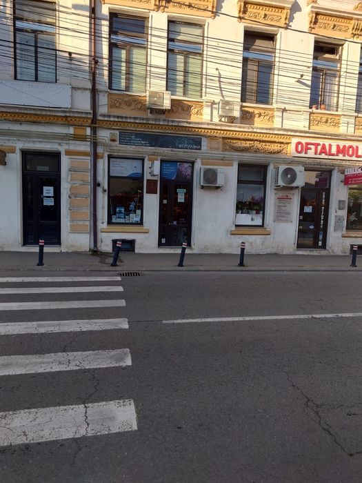 De închiriat spațiu comercial – 45 mp, stradal, lângă  Sf. Dumitru
