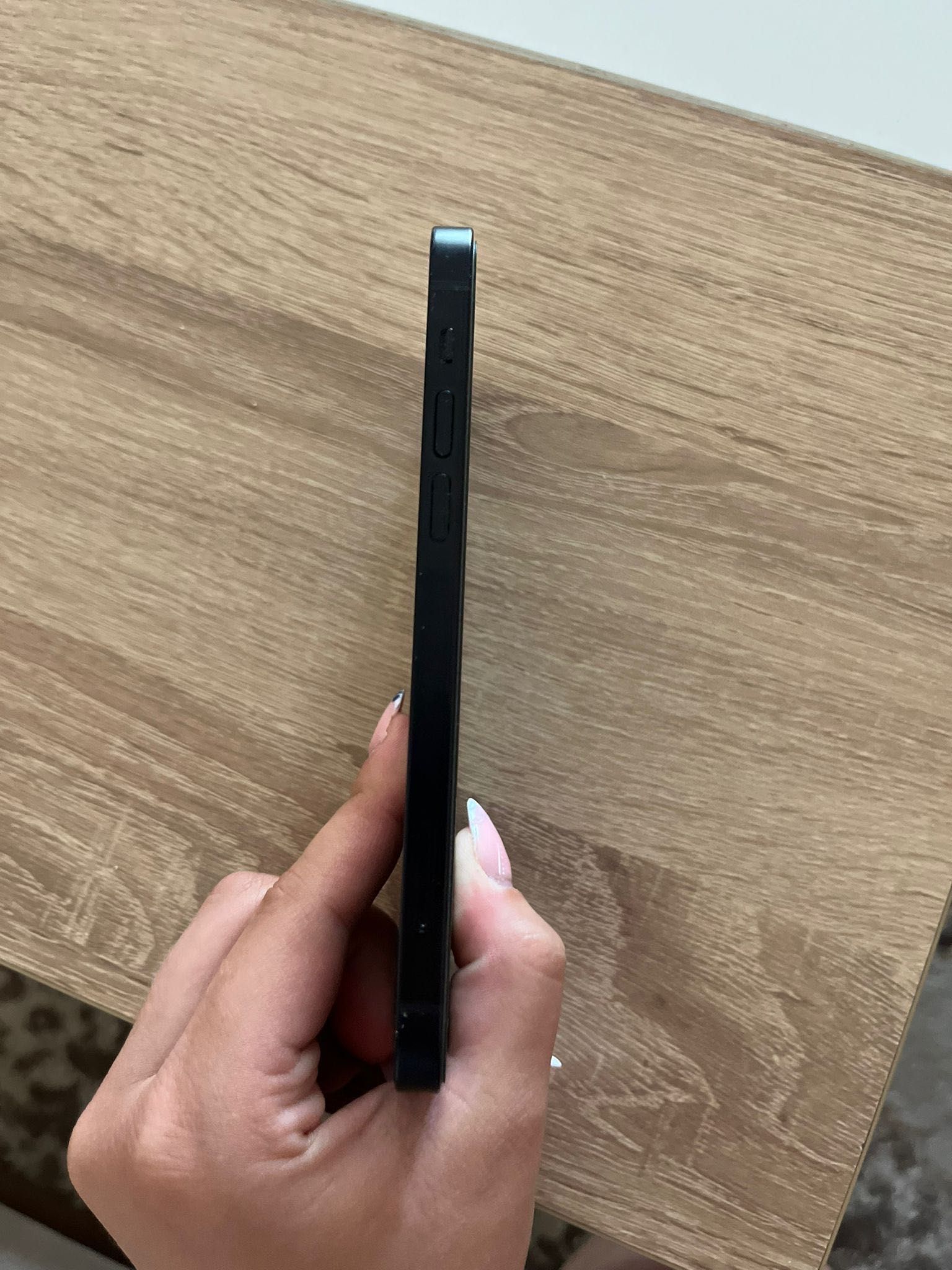 İphone 12 64 gb!
