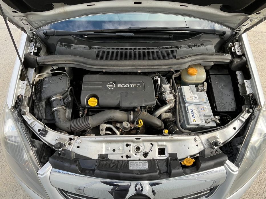 Opel Zafira B 1.7 diesel / 7 locuri / an 2008.09