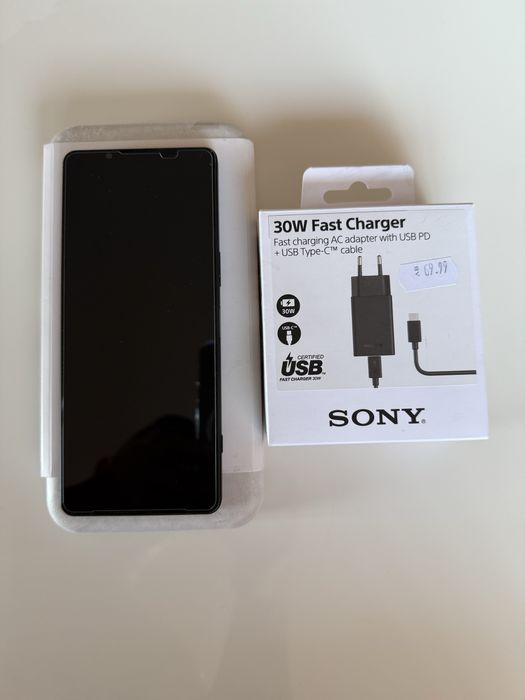 Sony Xperia 1V перфектен