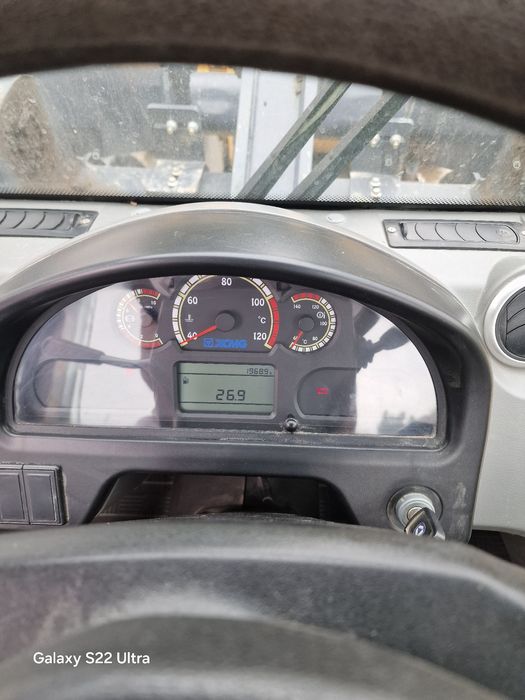 XCMG  330 kz pogruzchik