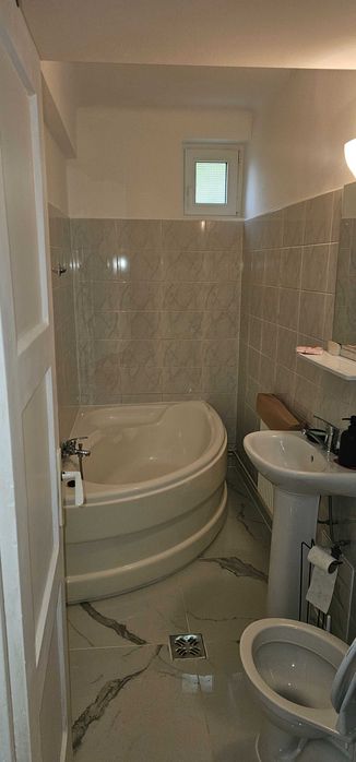 Vand apartament 2 camere