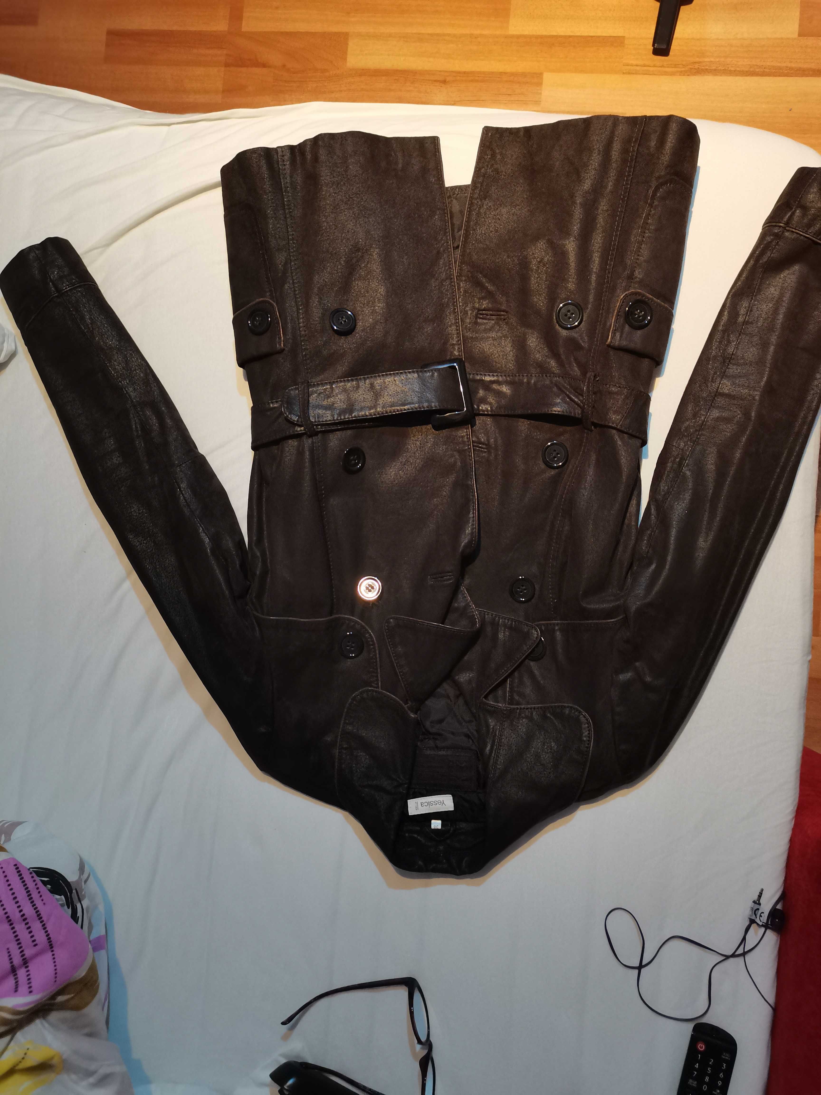 Vand jaketa piele intoarsa, moderna, marime 38