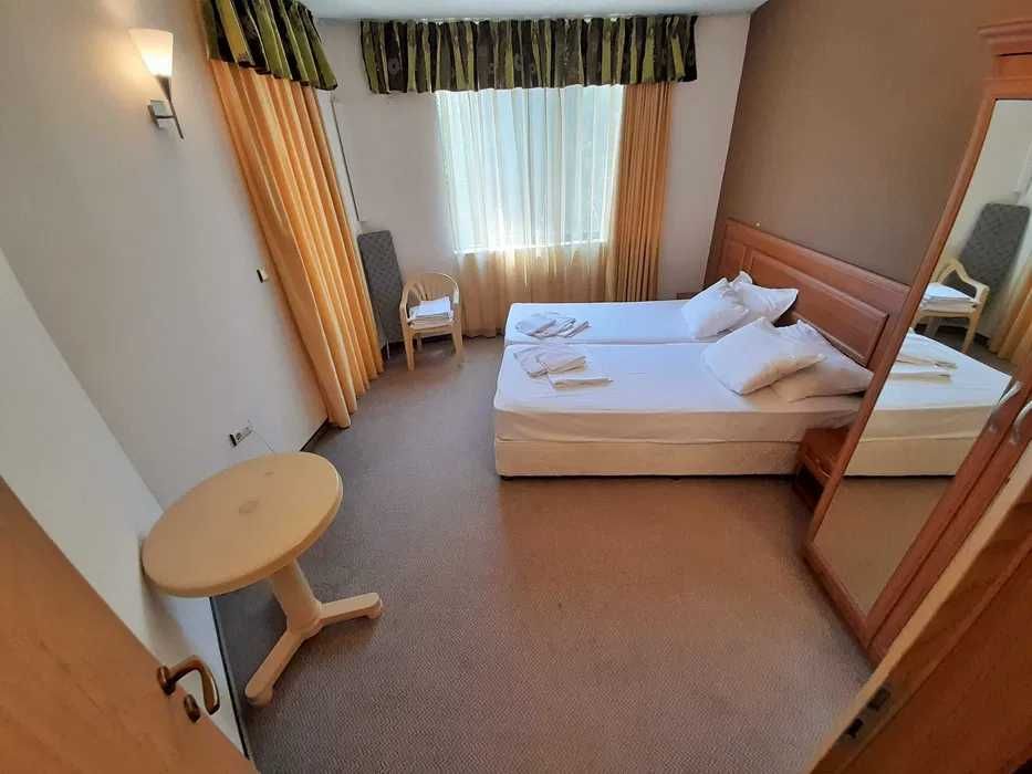 Продава се Двустаен апартамент в к.к. Слънчев бряг - 63 кв.м за 754 €/кв.м - Снимка #3