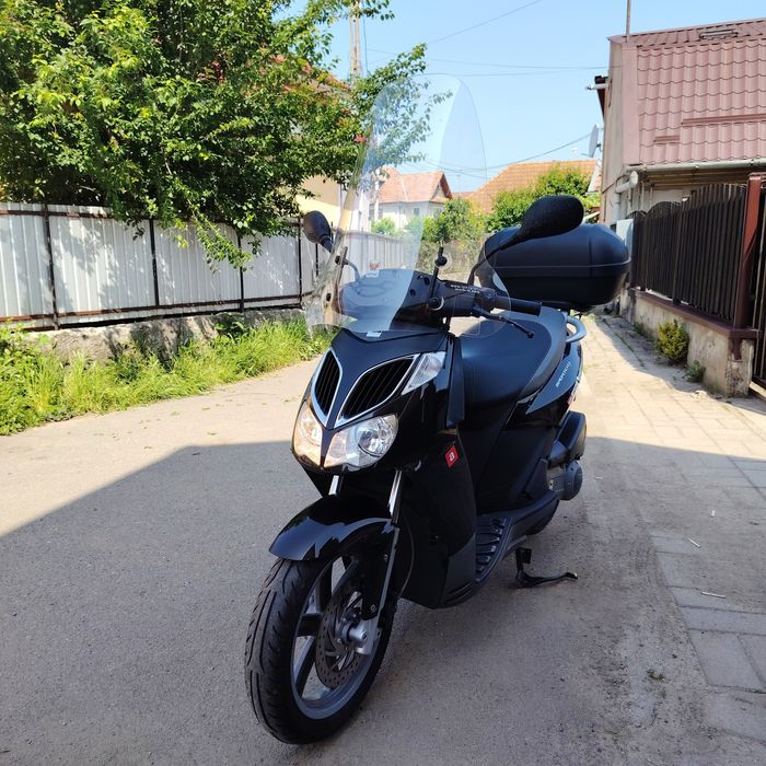 Scuter Aprilia sportcity 200cc