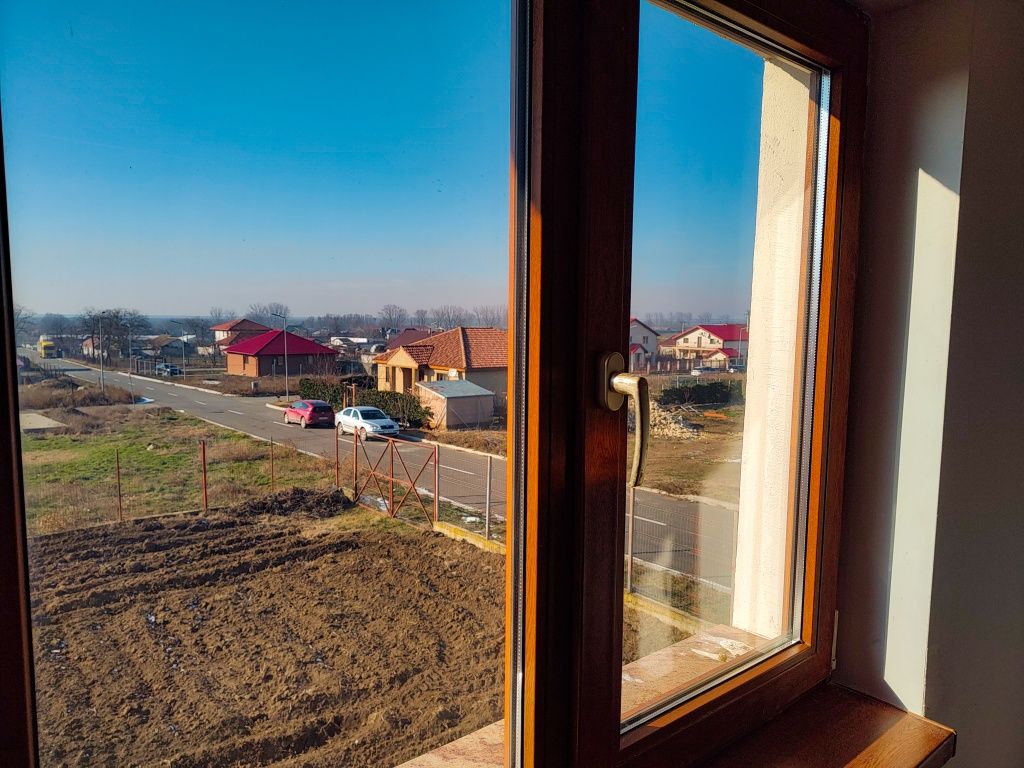 Casa spatioasa cu teren generos, poziție pe colț