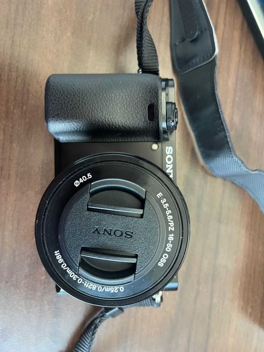 Mirrorless Sony a6000