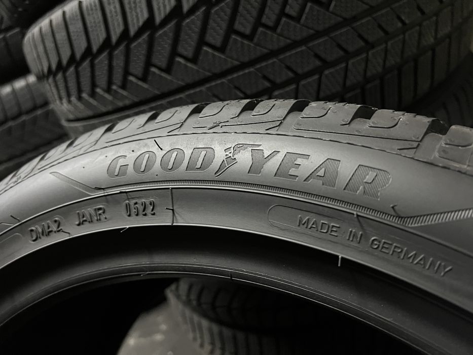 Като Нови! 245/45/19 Good Year