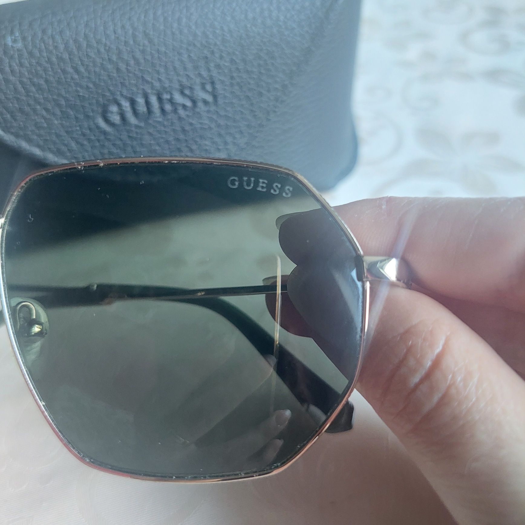 Унисекс очила Guess