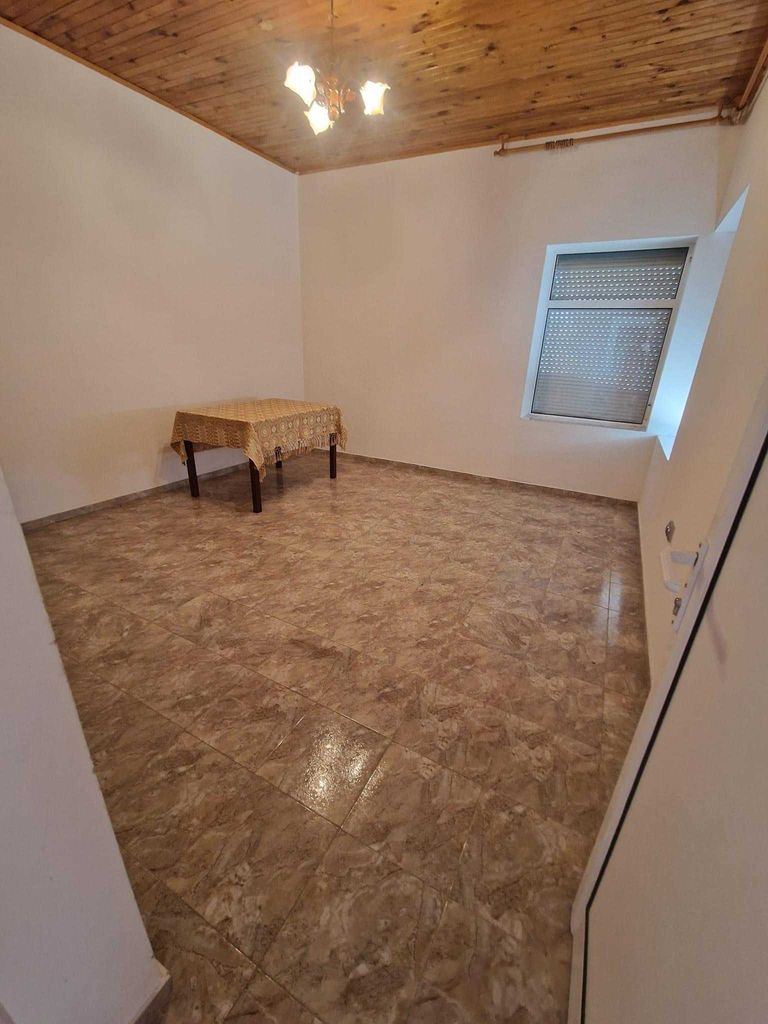 Продава се Къща в Свиленград - 3260 кв.м за 27 €/кв.м - Снимка #4