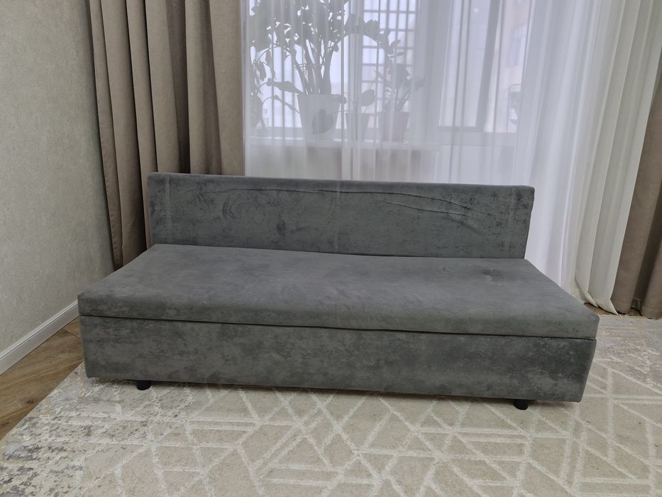 Срочно продам диван в хорошем состоянии. 15000 тг