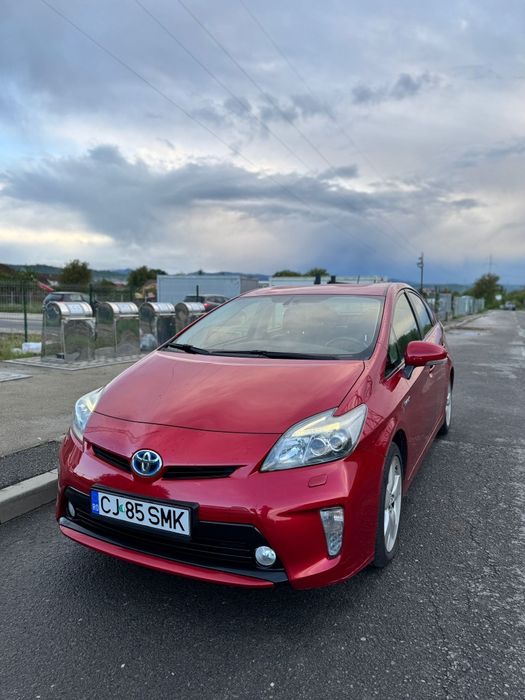 Vând Toyota Prius 3