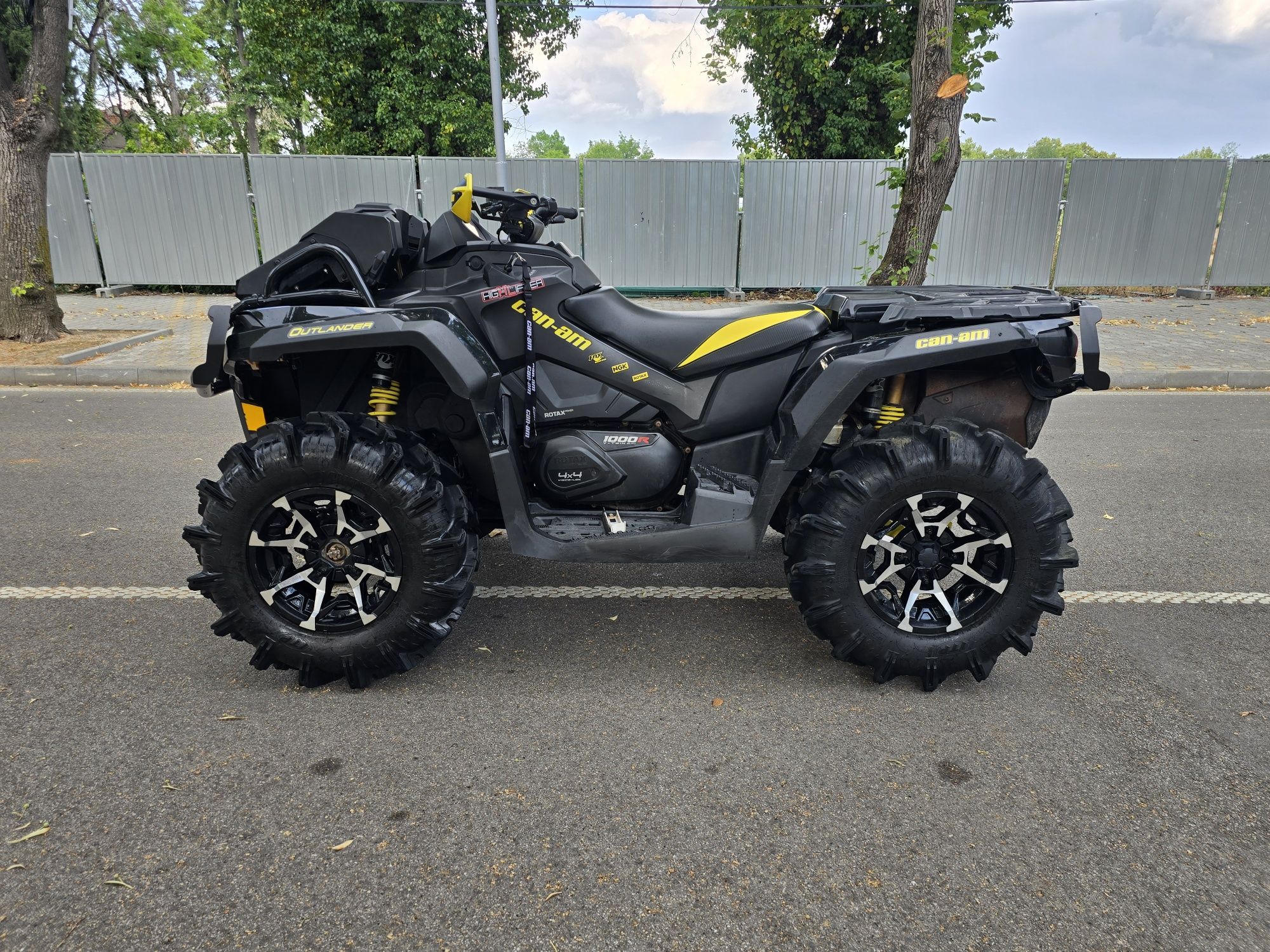 Can-Am Outlander XMR 1000R