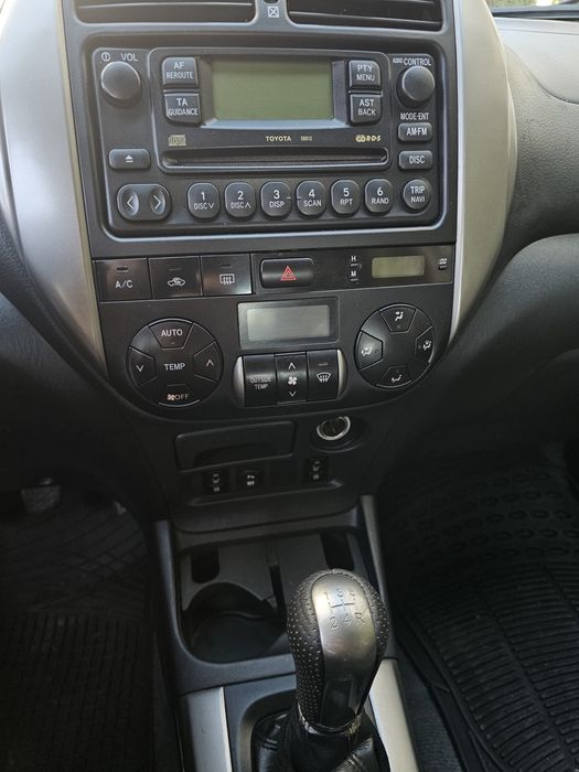 Toyota RAV 4 2.0 16V D-4D