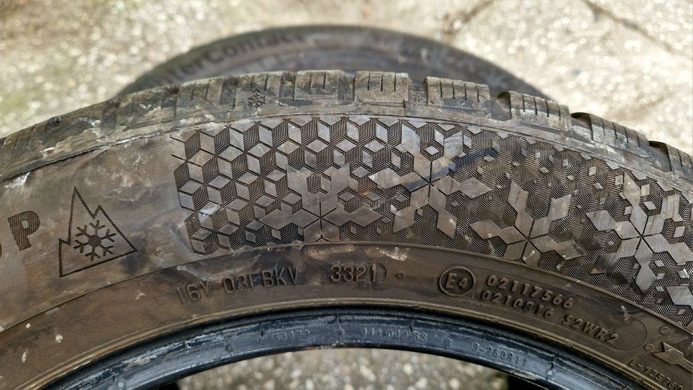 7,5мм 235/55/17 зимни гуми Continental TS870P. Континентал