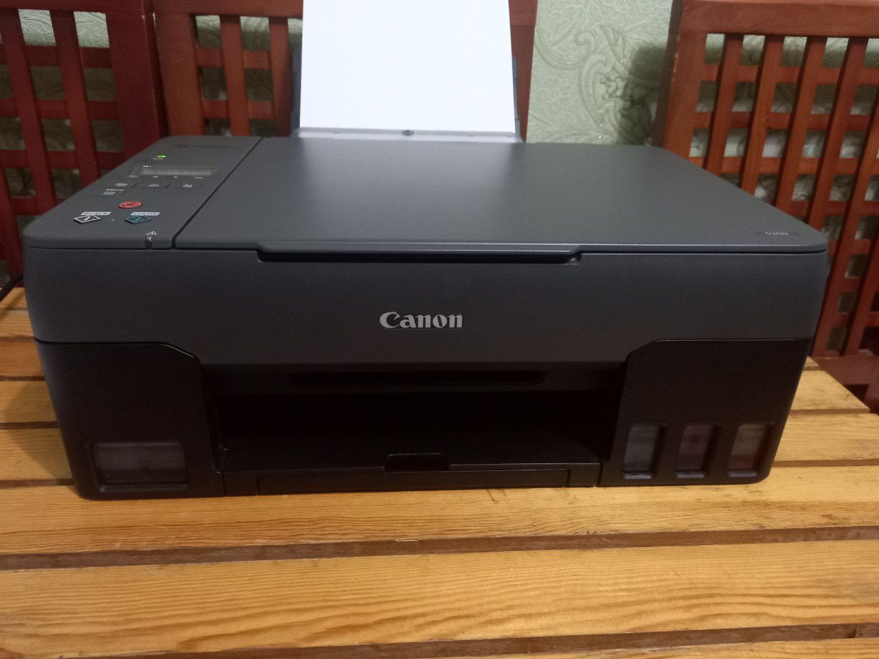 Принтер Canon.      .