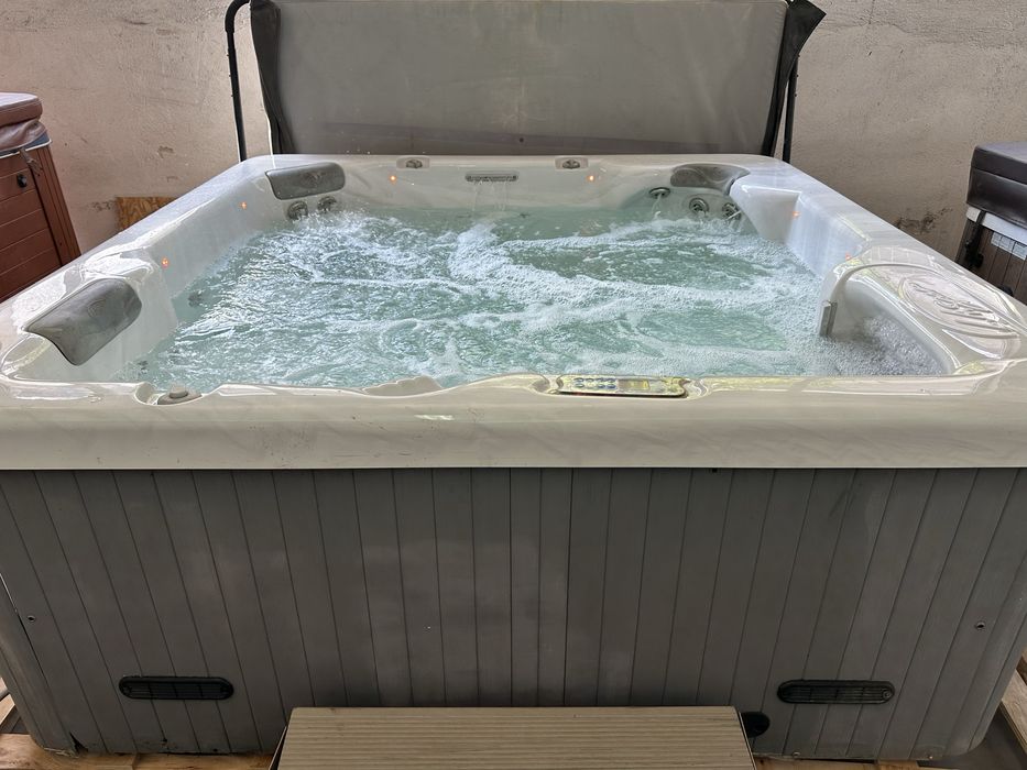 Джакузи градинско 6 места  LA SPAS